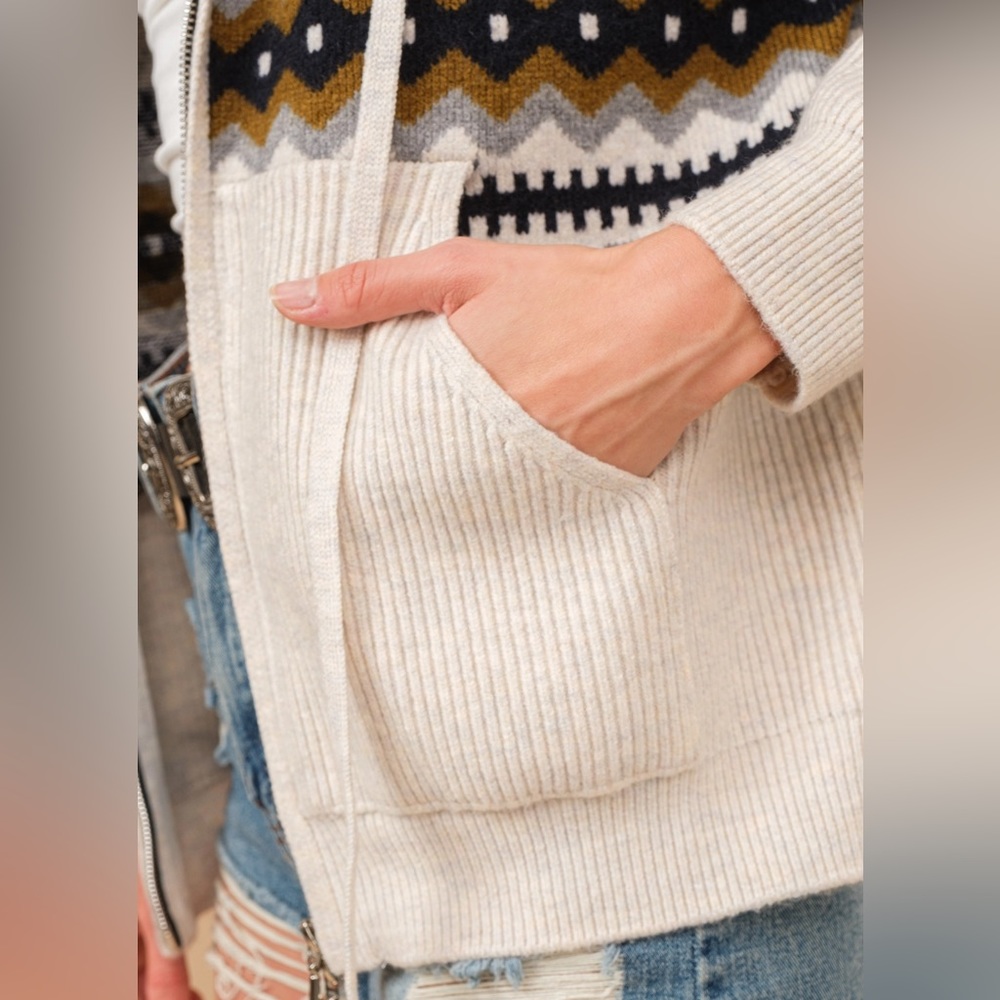 Soft Rib Geo Pattern Zip Up Sweater Hooded Jacket in Oat - Picture 4 of 9